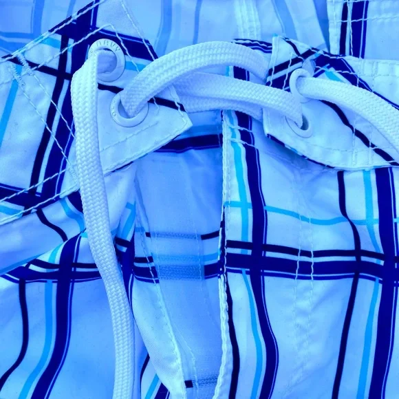 Old Navy Men’s board shorts swim trunks white and blue sz large - Picture 5 of 8